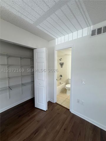 11101 Royal Palm Blvd 203, Coral Springs, FL 33065