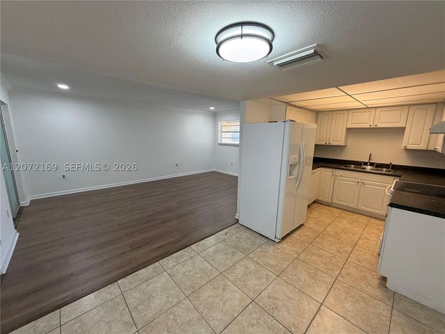 11101 Royal Palm Blvd 203, Coral Springs, FL 33065