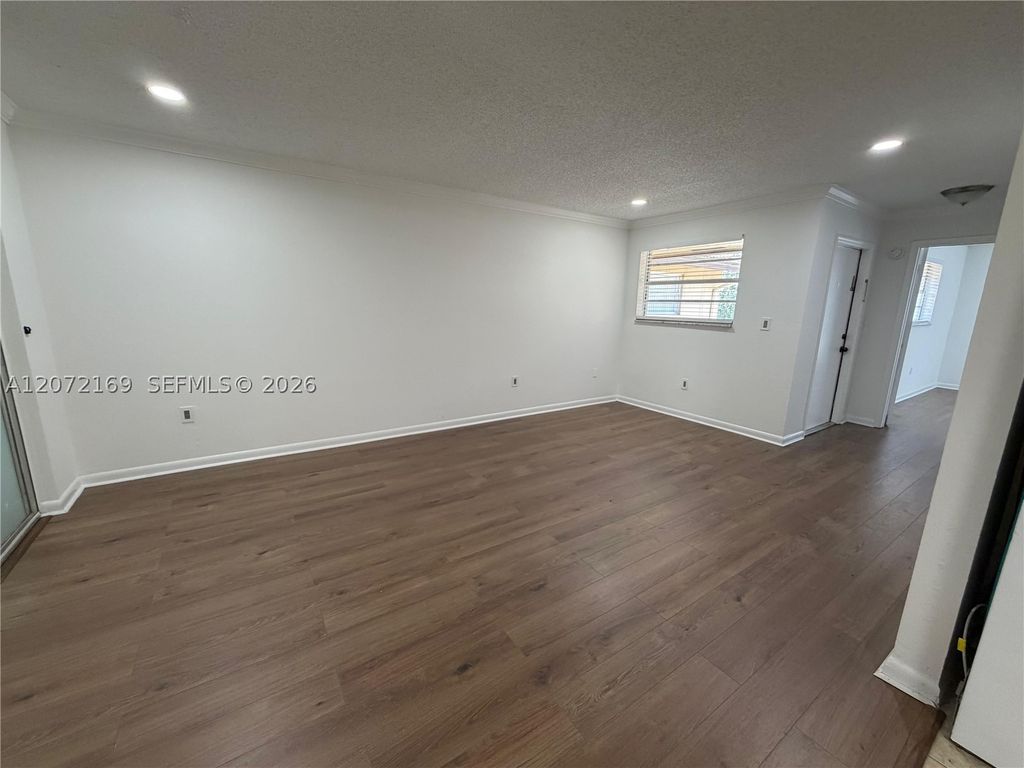 11101 Royal Palm Blvd 203, Coral Springs, FL 33065