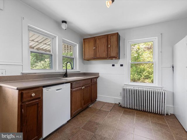 276 GORE RD, Gore, VA 22637