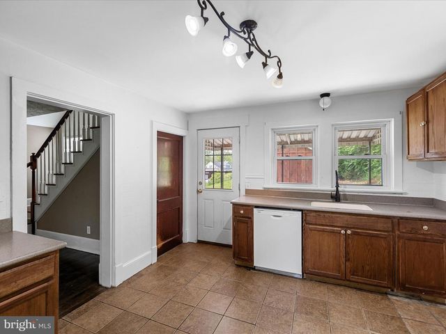 276 GORE RD, Gore, VA 22637