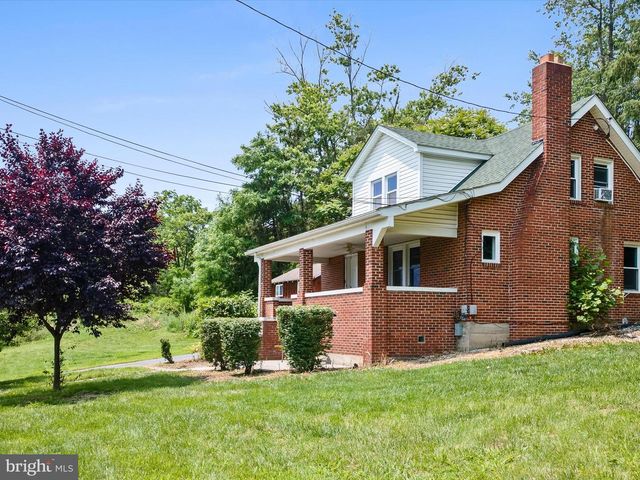 276 GORE RD, Gore, VA 22637