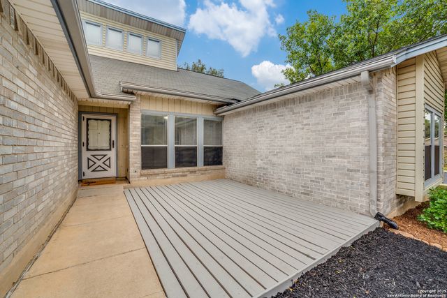 9018 BRICKWOOD, San Antonio, TX 78250