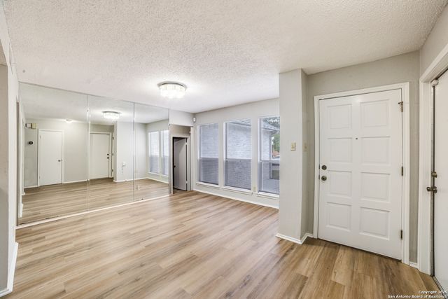 9018 BRICKWOOD, San Antonio, TX 78250