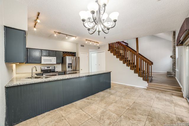 9018 BRICKWOOD, San Antonio, TX 78250