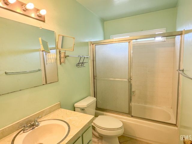 5104 Lowen Avenue, Bakersfield, CA 93309