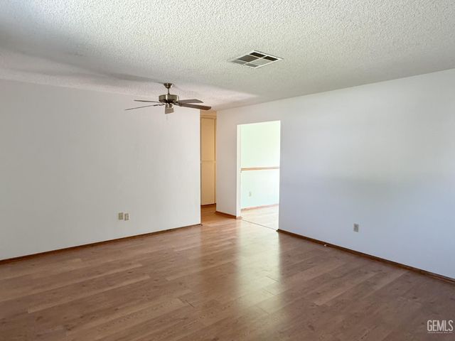 5104 Lowen Avenue, Bakersfield, CA 93309