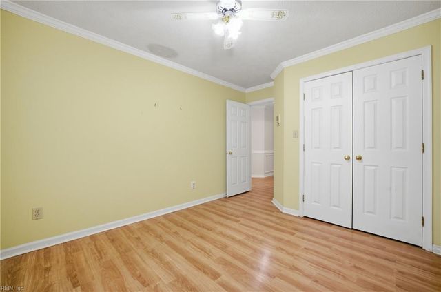 8 Lake Erie CT, Hampton, VA 23669