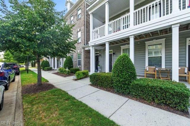 329 Fountain WAY, Hampton, VA 23666