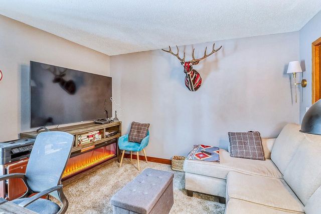 645 21st Avenue S 3, Fargo, ND 58103