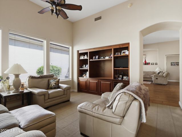 8712 N 73rd Way, Scottsdale, AZ 85258