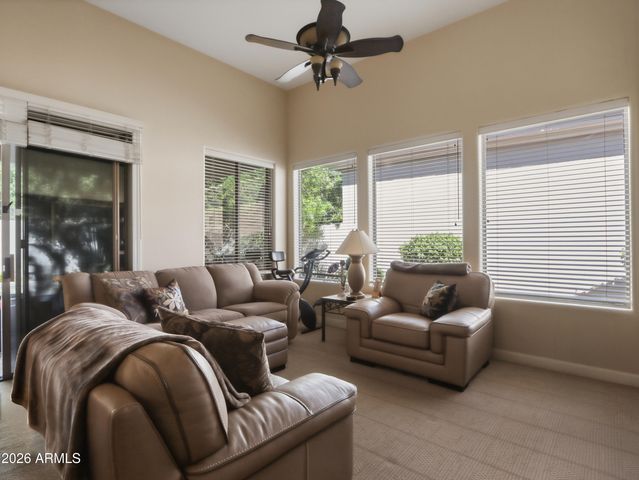 8712 N 73rd Way, Scottsdale, AZ 85258