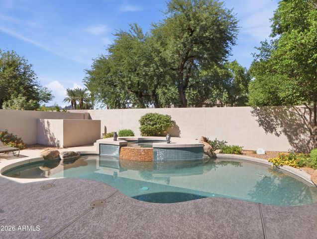8712 N 73rd Way, Scottsdale, AZ 85258