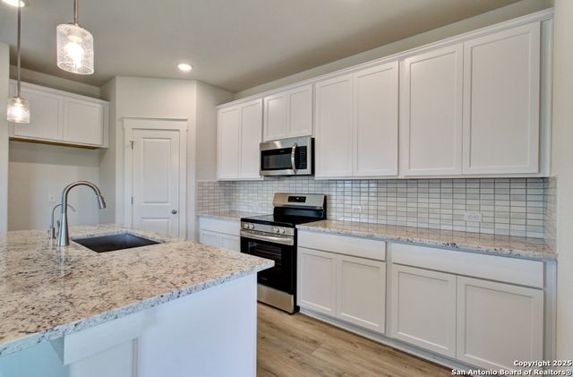 960 Tornado Ridge, New Braunfels, TX 78130