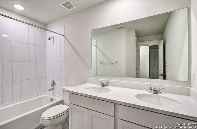 960 Tornado Ridge, New Braunfels, TX 78130