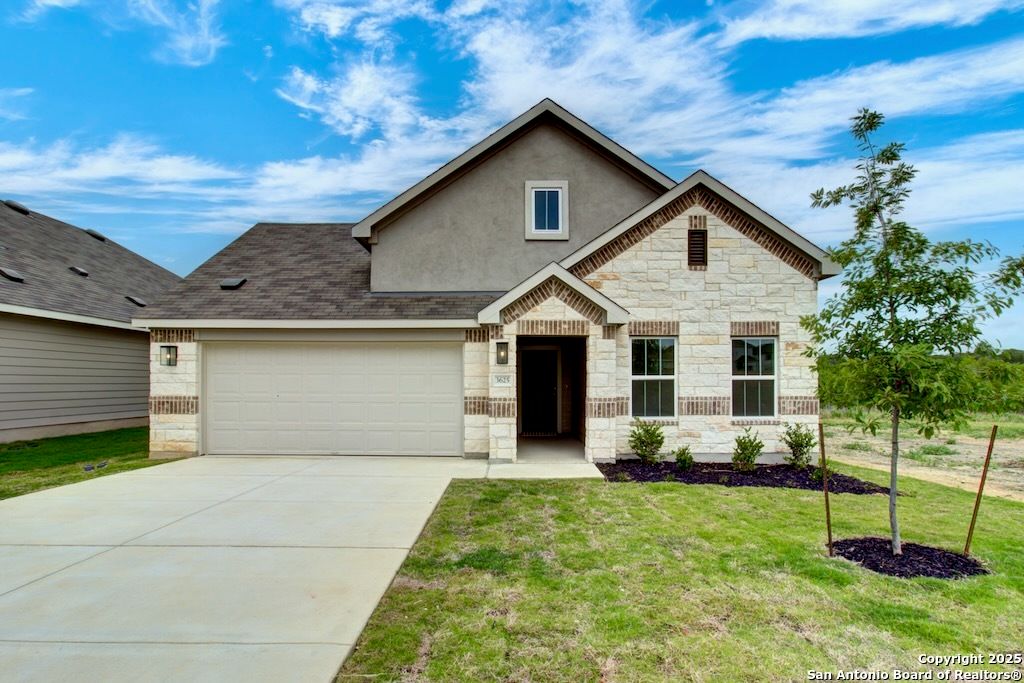 960 Tornado Ridge, New Braunfels, TX 78130