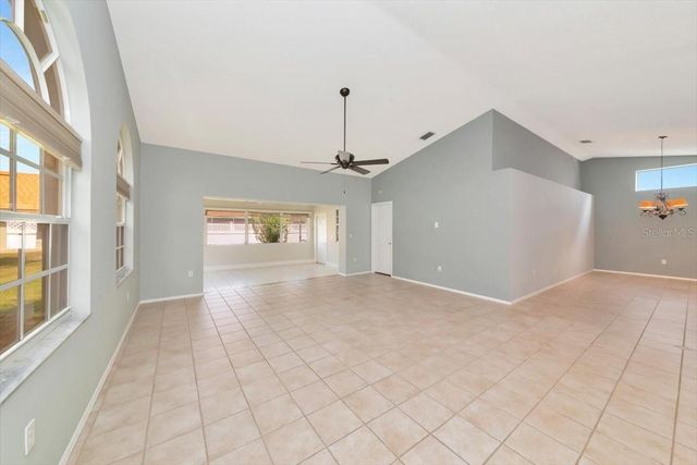 4734 RAINTREE STREET CIRCLE E, Bradenton, FL 34203