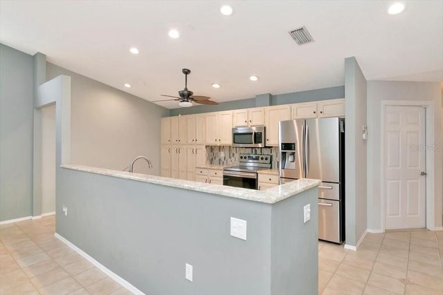 4734 RAINTREE STREET CIRCLE E, Bradenton, FL 34203