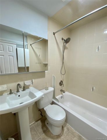 175 beach 29 street, Far Rockaway, NY 11691