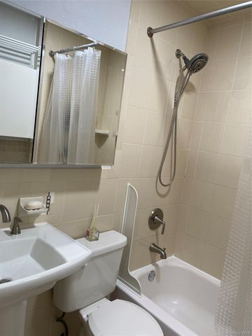 175 beach 29 street, Far Rockaway, NY 11691