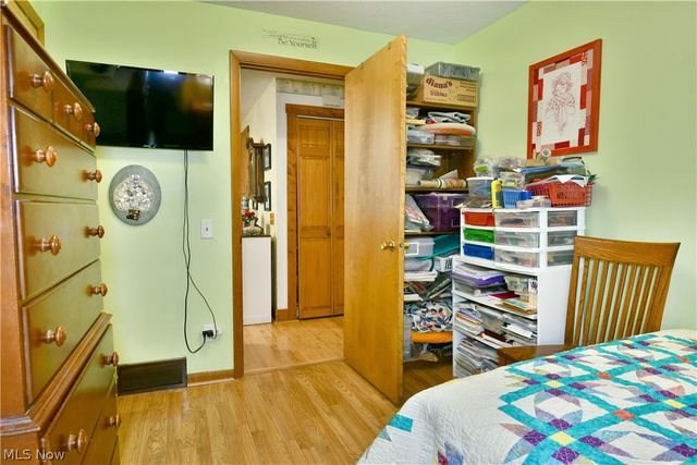 728 Potic Drive, Leavittsburg, OH 44430