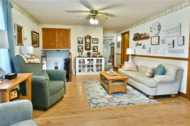 728 Potic Drive, Leavittsburg, OH 44430