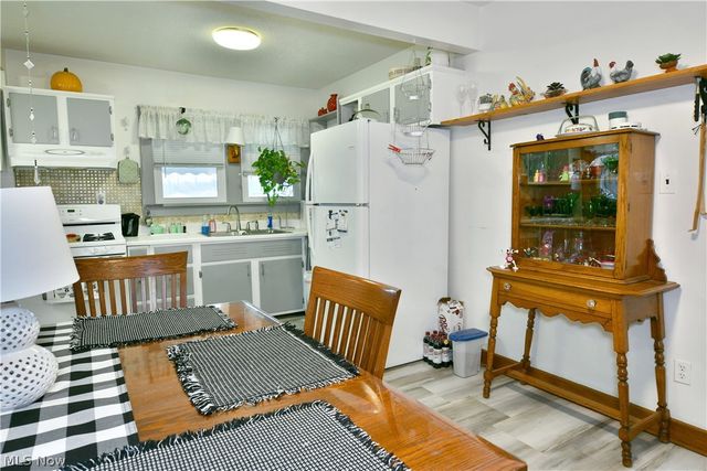 728 Potic Drive, Leavittsburg, OH 44430