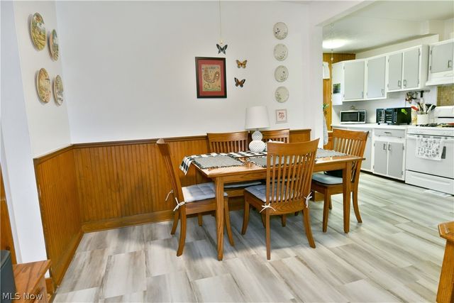 728 Potic Drive, Leavittsburg, OH 44430