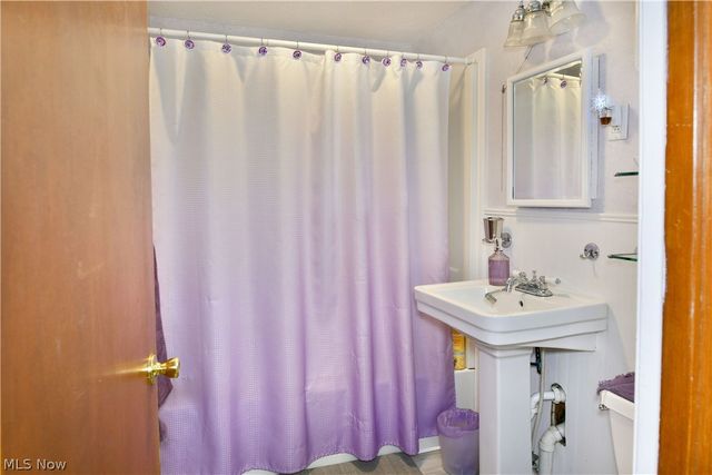 728 Potic Drive, Leavittsburg, OH 44430