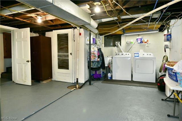 728 Potic Drive, Leavittsburg, OH 44430