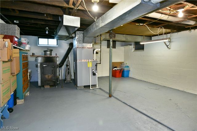 728 Potic Drive, Leavittsburg, OH 44430