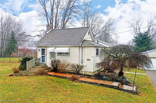 728 Potic Drive, Leavittsburg, OH 44430