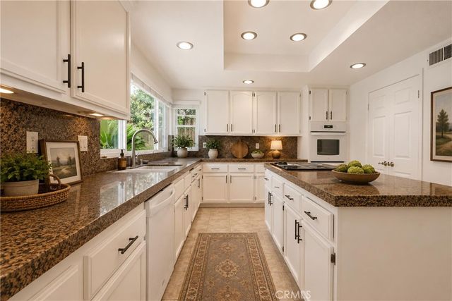 620 Valley View Drive, Redlands, CA 92373