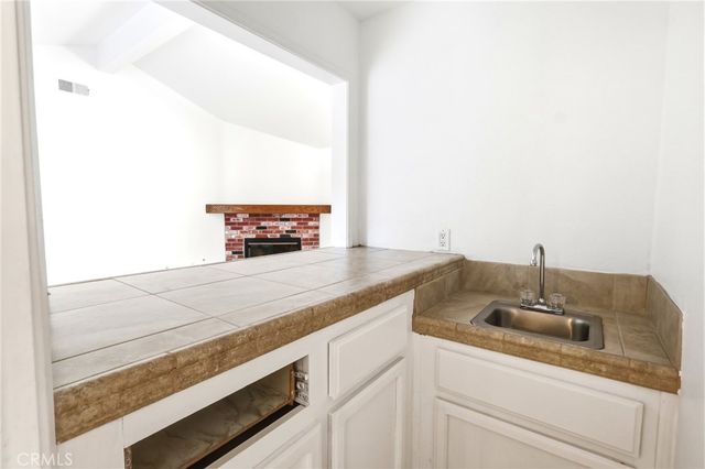 620 Valley View Drive, Redlands, CA 92373