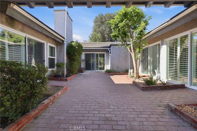 620 Valley View Drive, Redlands, CA 92373