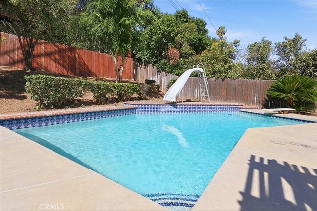 620 Valley View Drive, Redlands, CA 92373