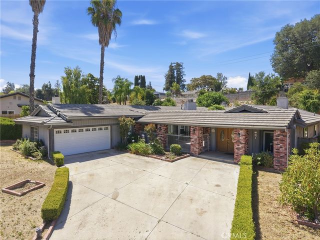 620 Valley View Drive, Redlands, CA 92373