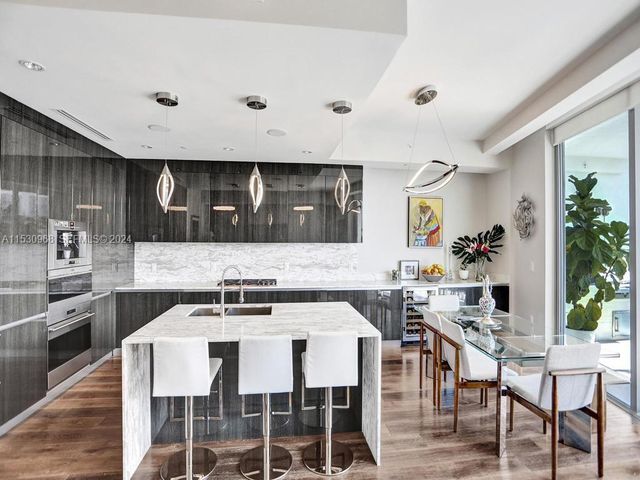 3250 NE 188th Street 207, Aventura, FL 33180