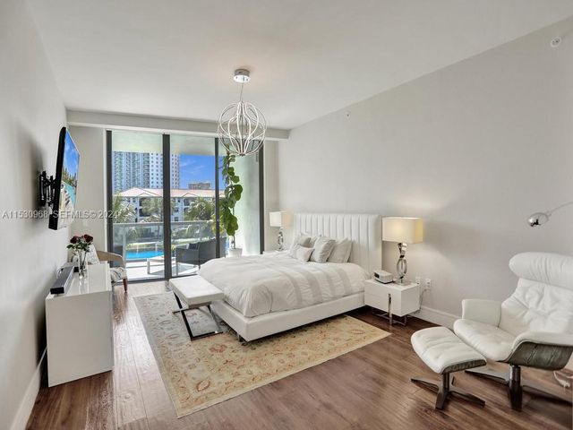 3250 NE 188th Street 207, Aventura, FL 33180