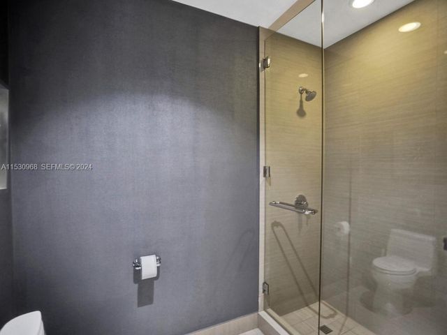 3250 NE 188th Street 207, Aventura, FL 33180