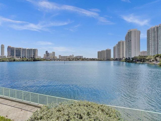 3250 NE 188th Street 207, Aventura, FL 33180