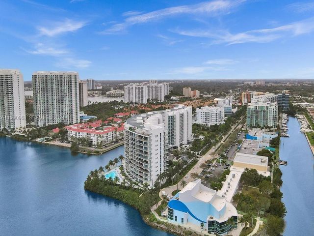 3250 NE 188th Street 207, Aventura, FL 33180