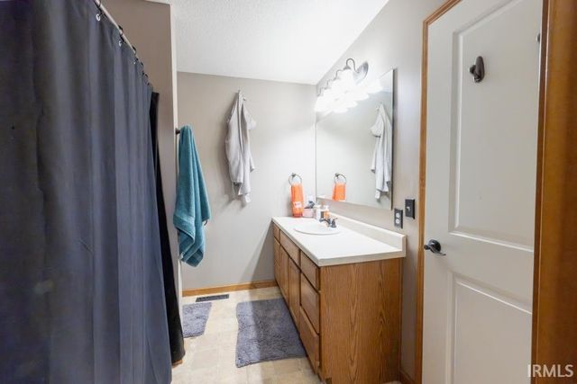 905 N 280 W, Angola, IN 46703