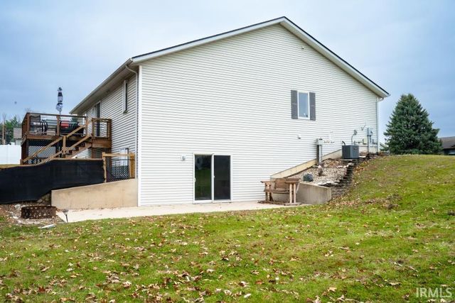 905 N 280 W, Angola, IN 46703