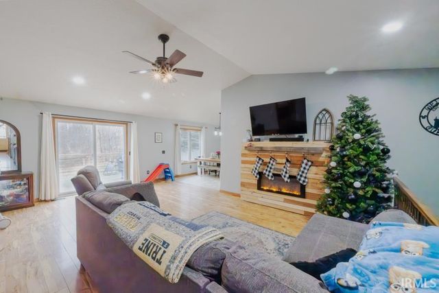 905 N 280 W, Angola, IN 46703