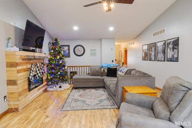 905 N 280 W, Angola, IN 46703