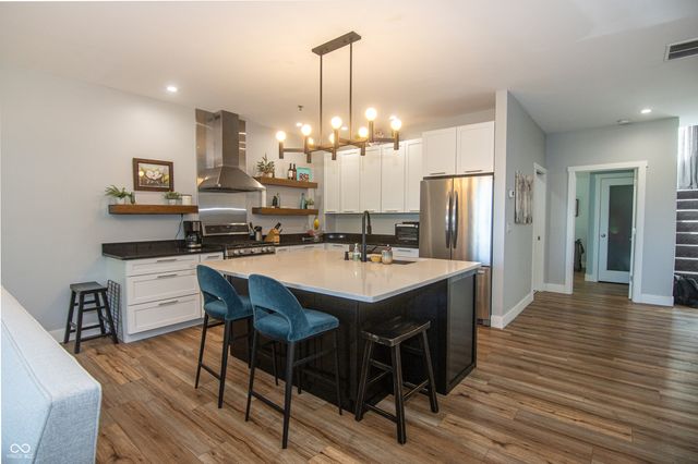 1014 Jackson Street, Columbus, IN 47201