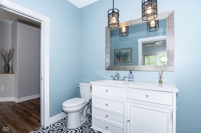 1014 Jackson Street, Columbus, IN 47201