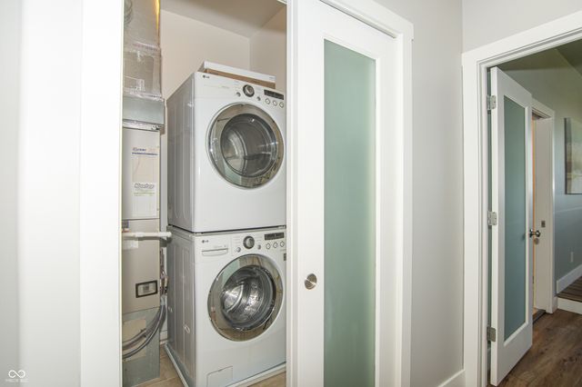 1014 Jackson Street, Columbus, IN 47201