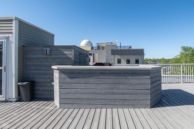 1014 Jackson Street, Columbus, IN 47201